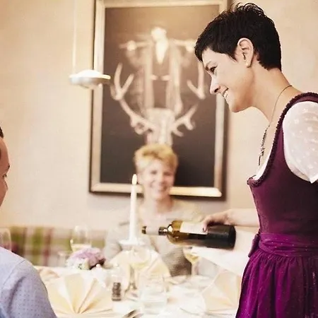 فندق Restaurant Der Engel,